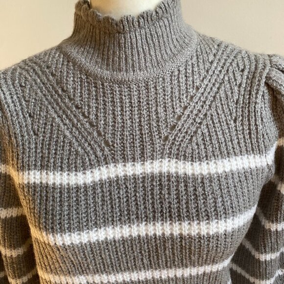 Femme by Design BNWOT scalloped mock neck striped sweater Small - Picture 3 of 8